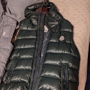 Moncler vest (100% authentic)